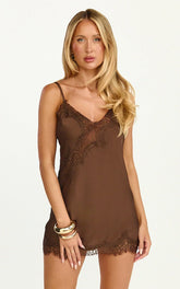 Ava Top - Lace Trim Longline Camisole Top In Chocolate