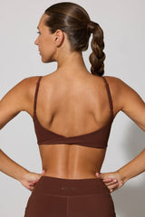 Twist Back Scoop Neck Sports Bra In Chocolate